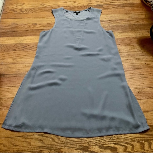 Grey Mixed Fabric Sleeveless Top from Express - Picture 2 of 6